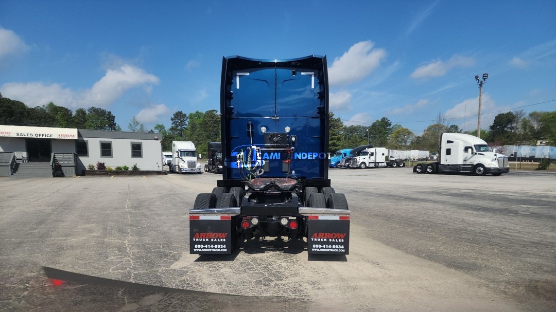Truck Thumbnail 6
