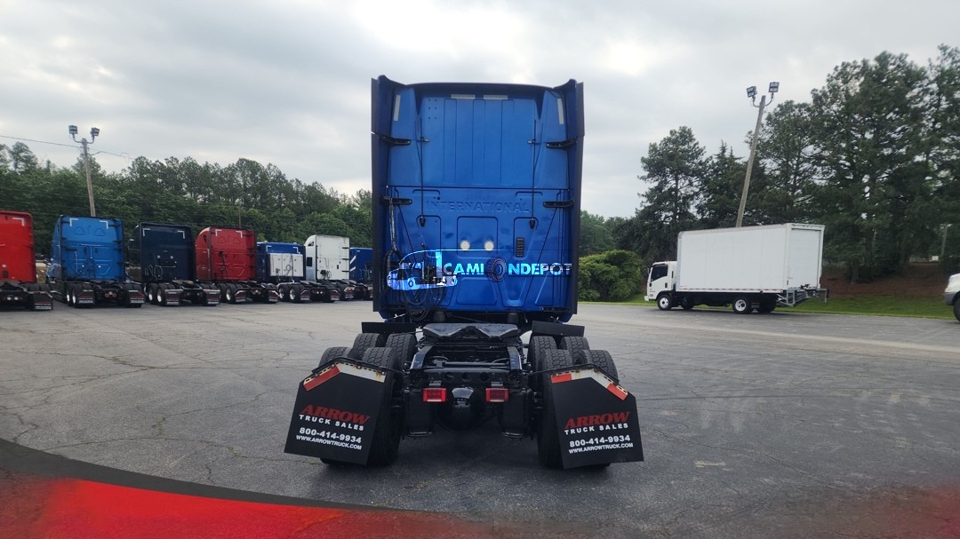Truck Thumbnail 8