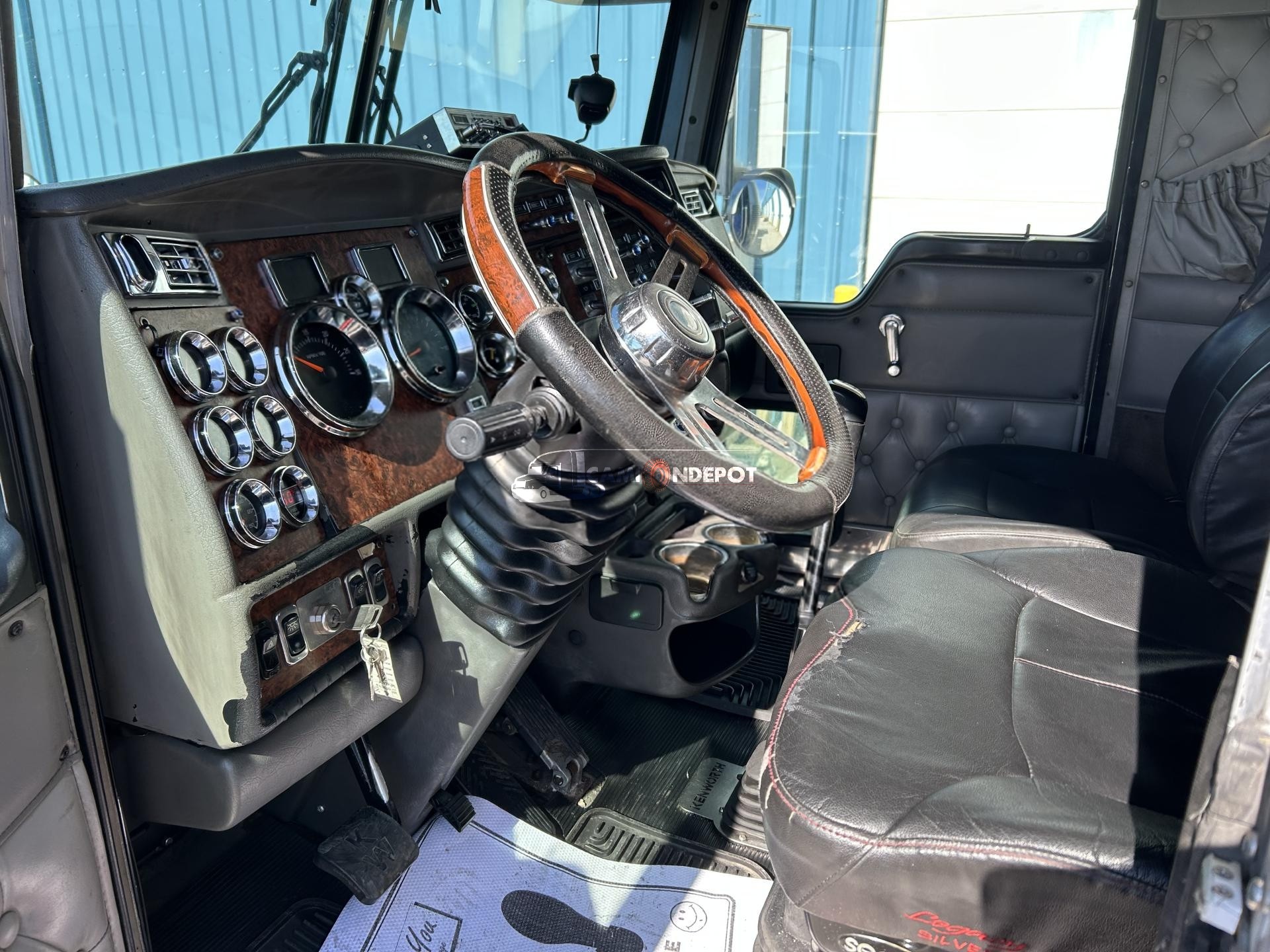 Truck Thumbnail 6