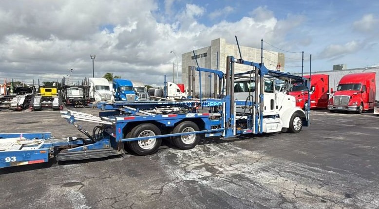 Truck Thumbnail 3