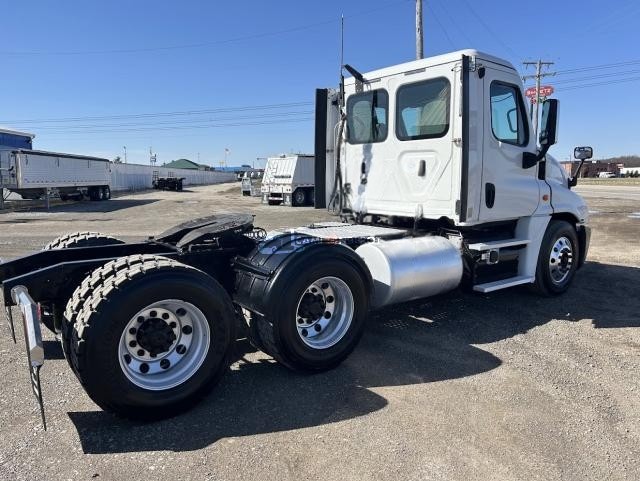 Truck Thumbnail 3
