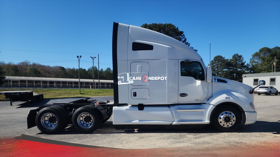 Truck Thumbnail 6