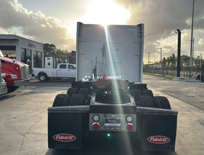 Truck Thumbnail 3