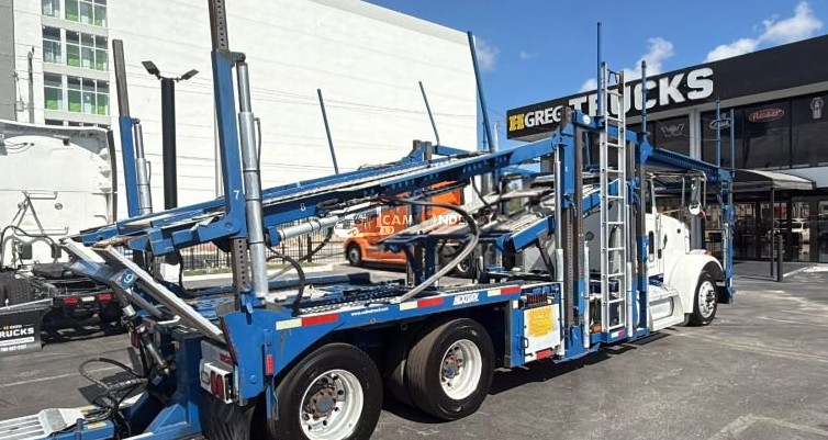 Truck