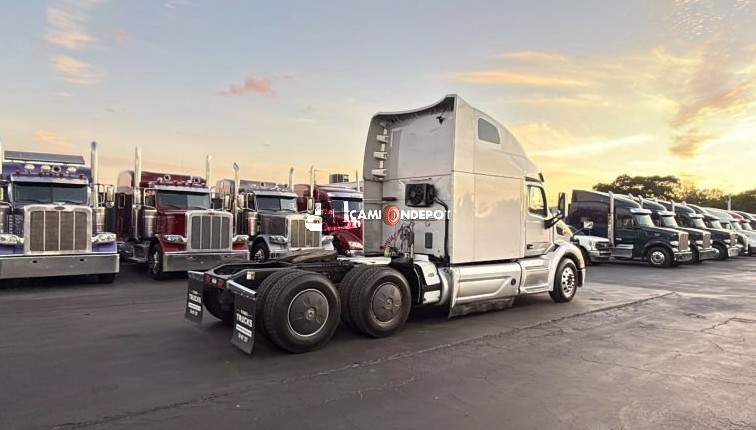 Truck Thumbnail 3