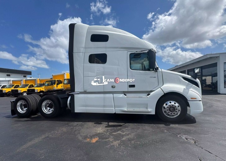 Truck Thumbnail 2