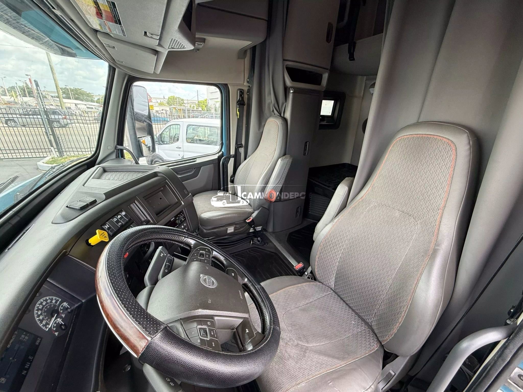 Truck Thumbnail 4