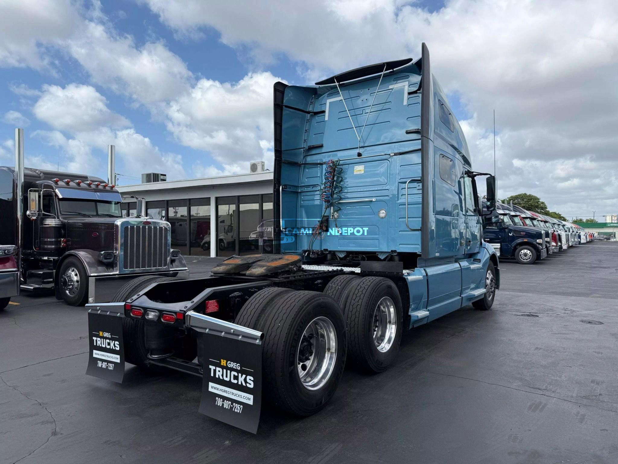 Truck Thumbnail 3