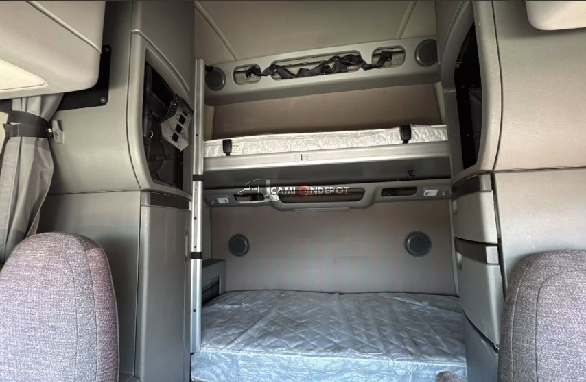 Truck Thumbnail 2