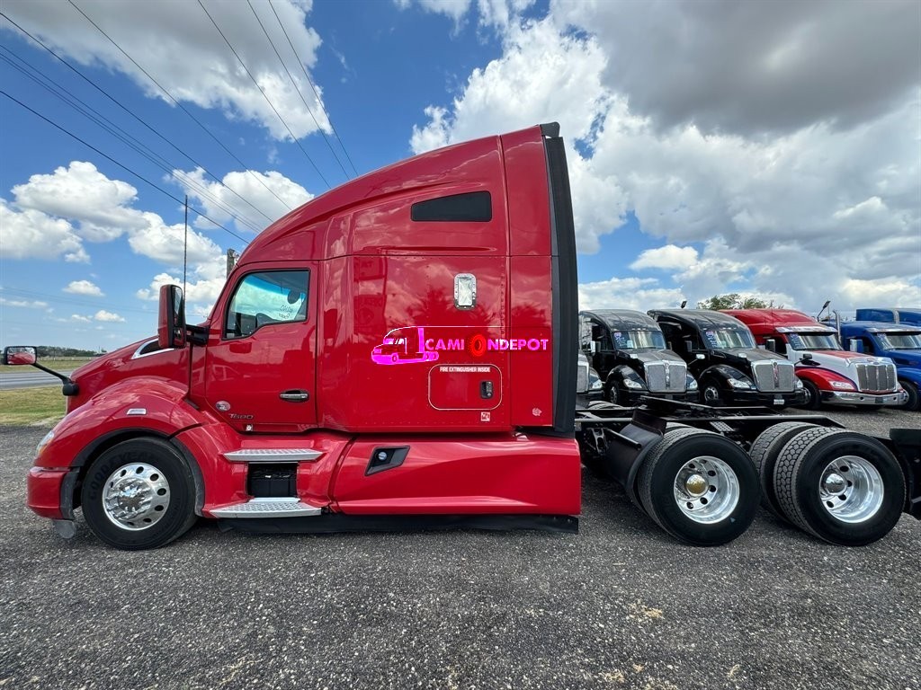 Truck Thumbnail 4