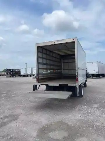 Truck Thumbnail 3