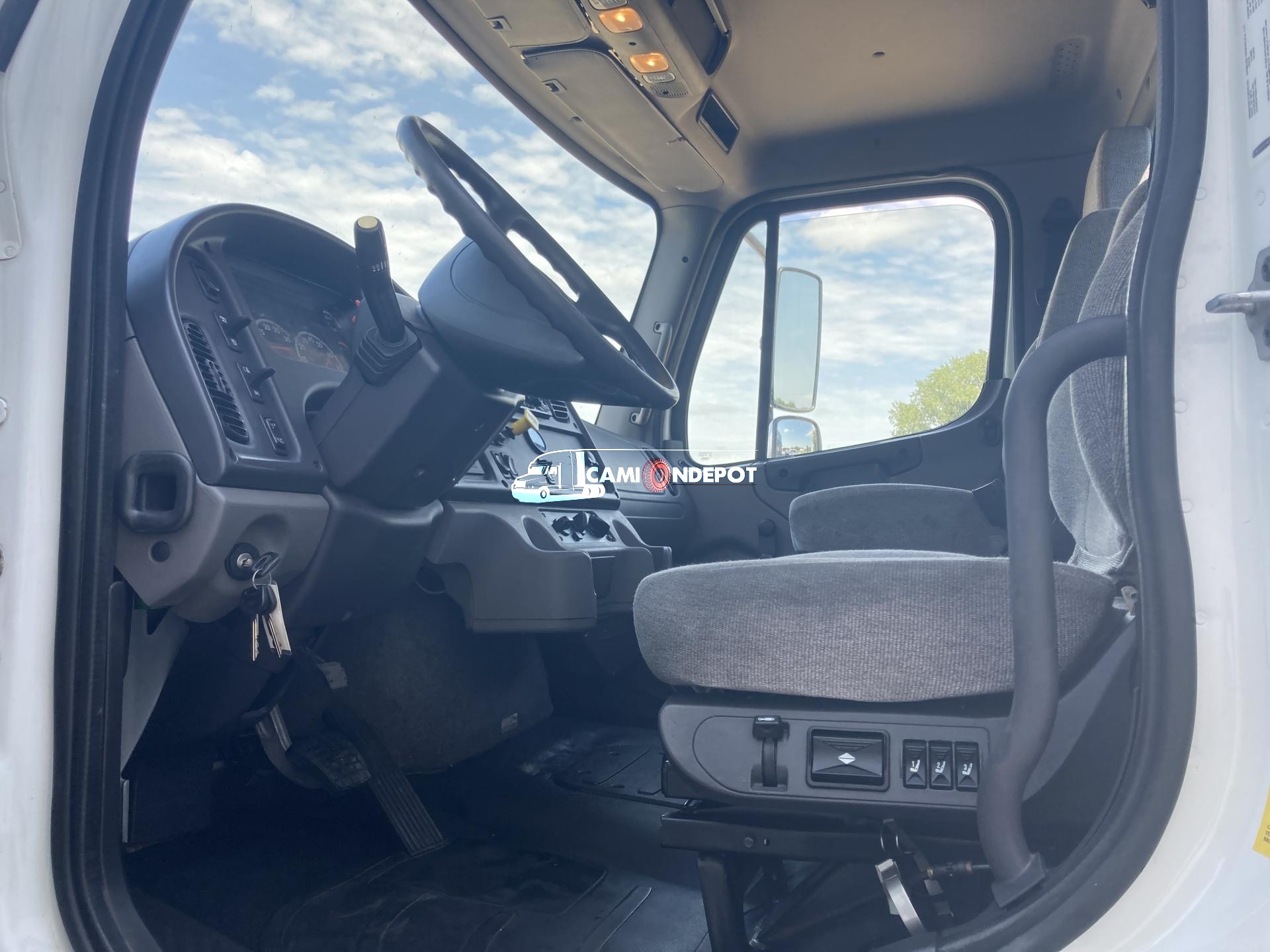 Truck Thumbnail 4