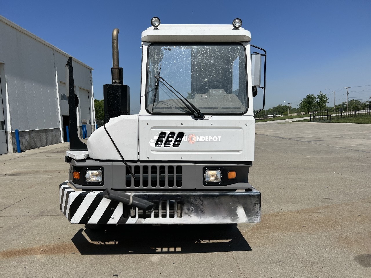 Truck Thumbnail 3