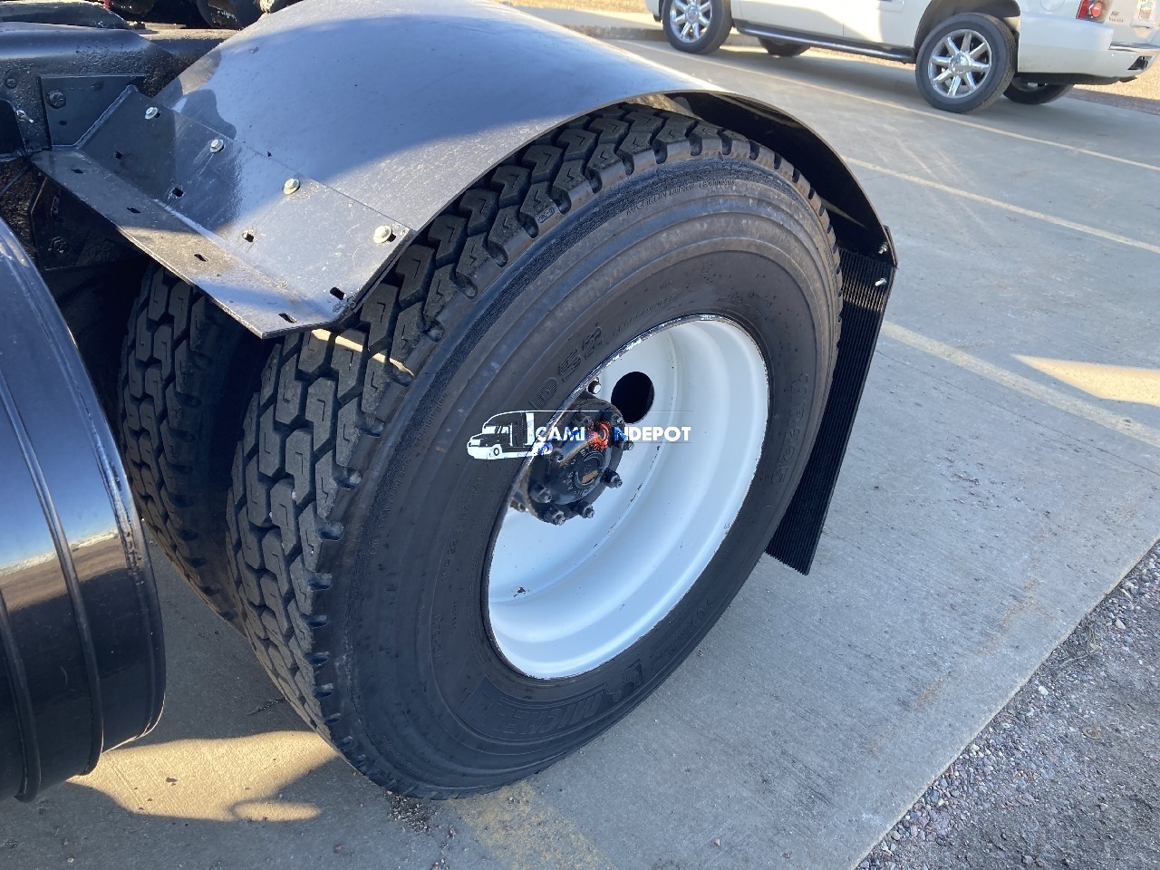 Truck Thumbnail 5