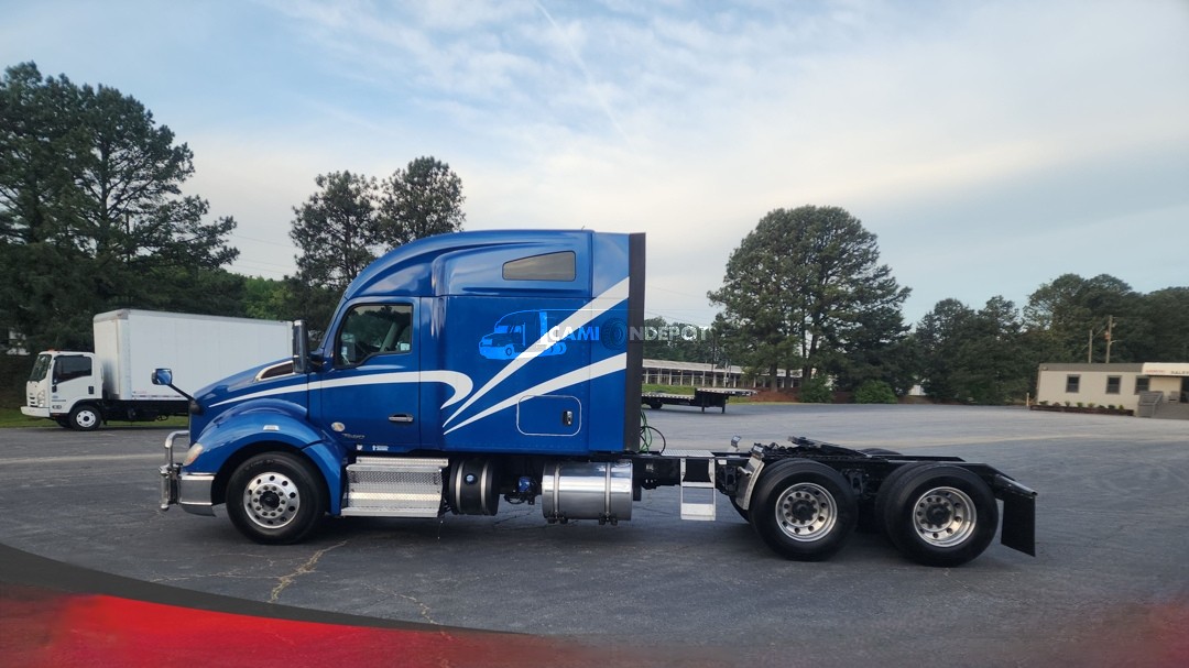 Truck Thumbnail 4
