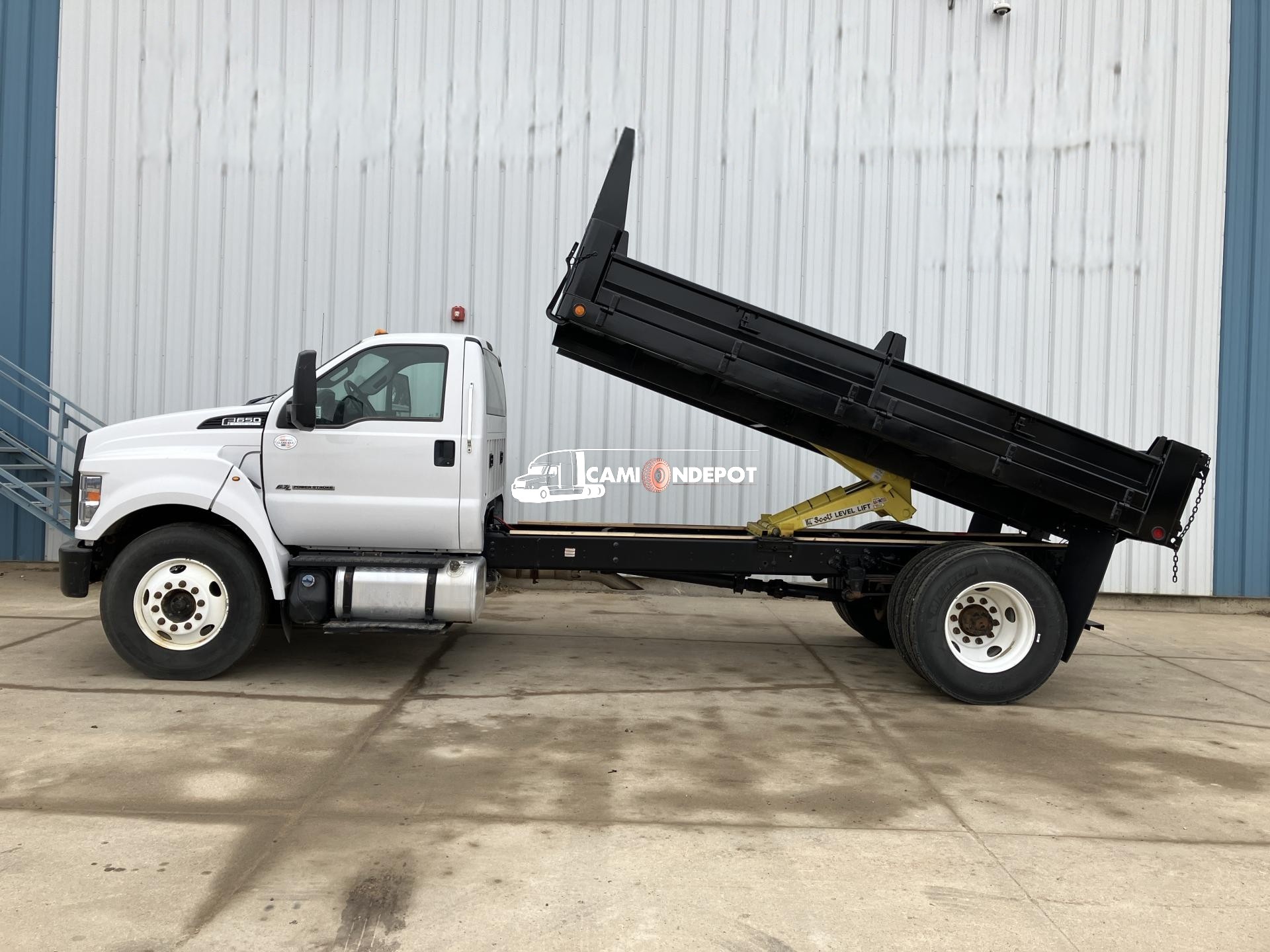 Truck Thumbnail 2
