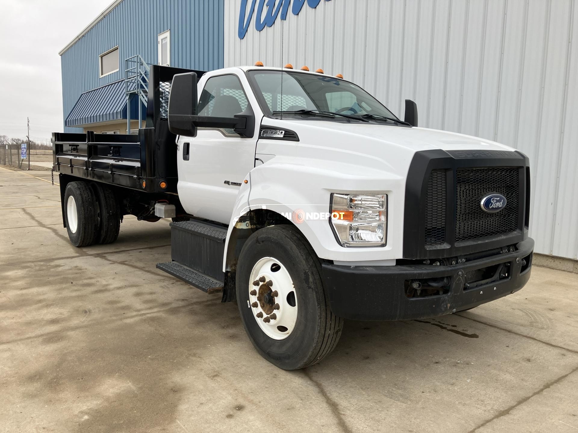 Truck