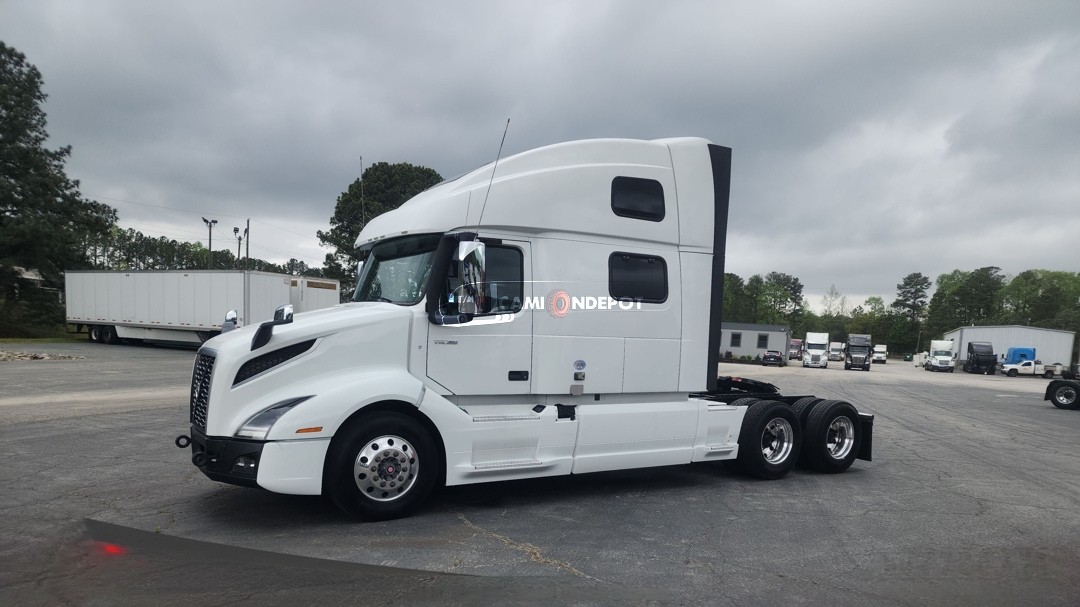 Truck Thumbnail 3