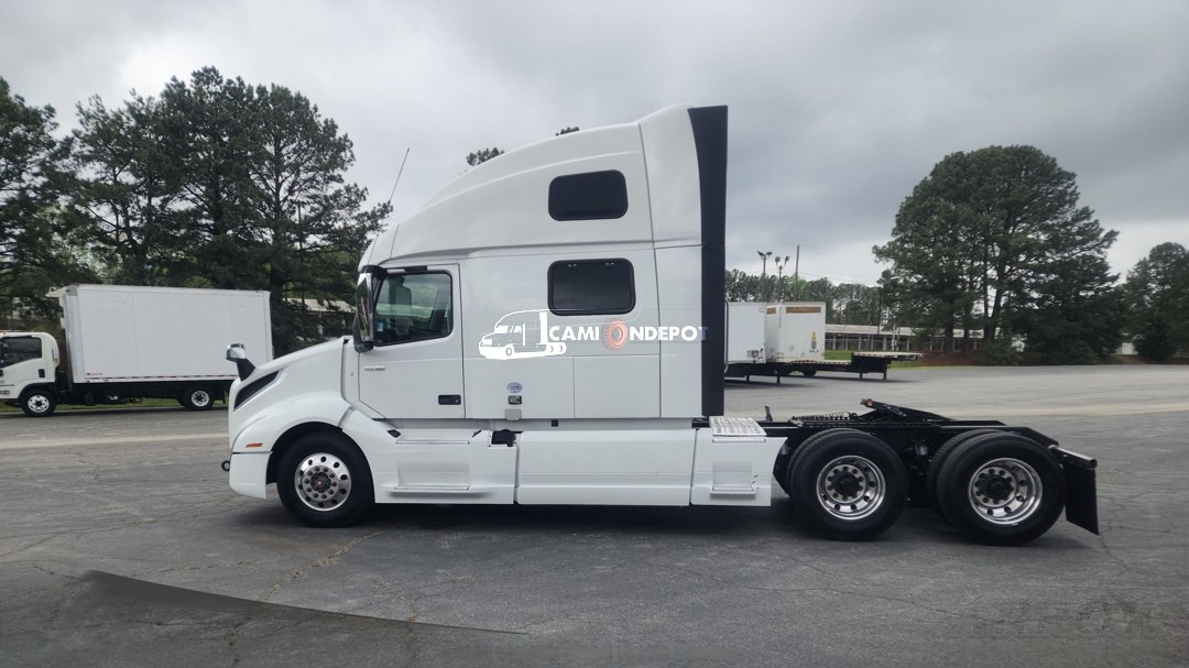 Truck Thumbnail 4