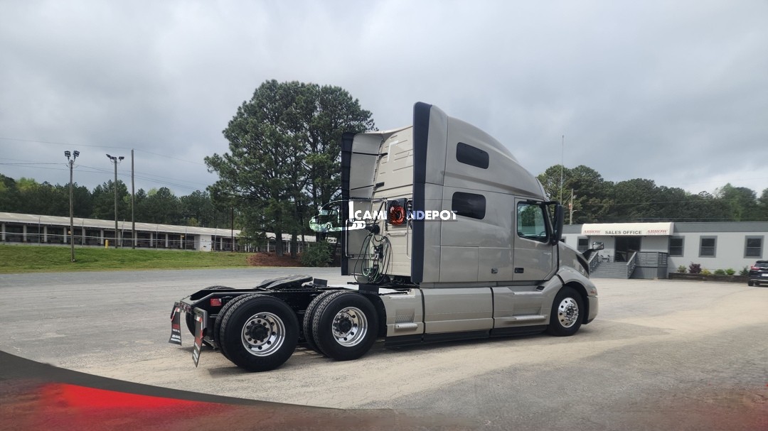 Truck Thumbnail 4