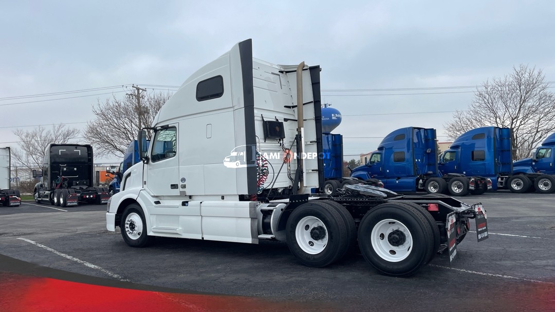 Truck Thumbnail 5