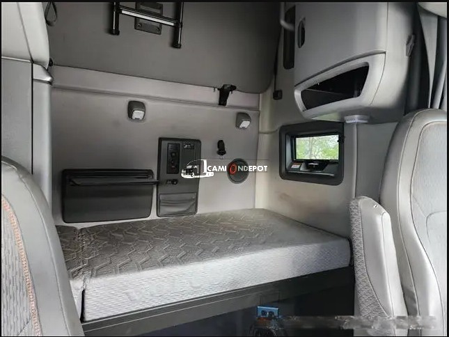 Truck Thumbnail 5