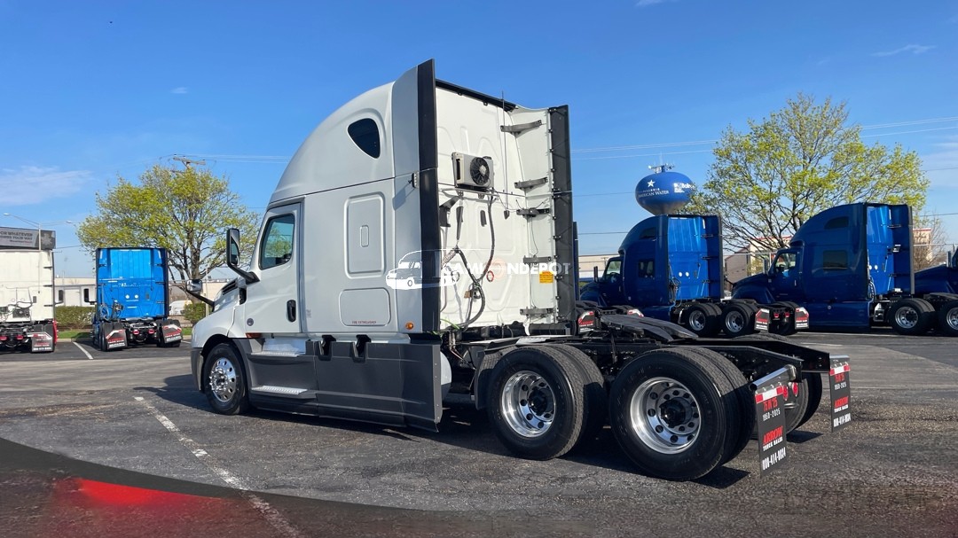 Truck Thumbnail 5