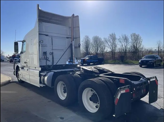Truck Thumbnail 6