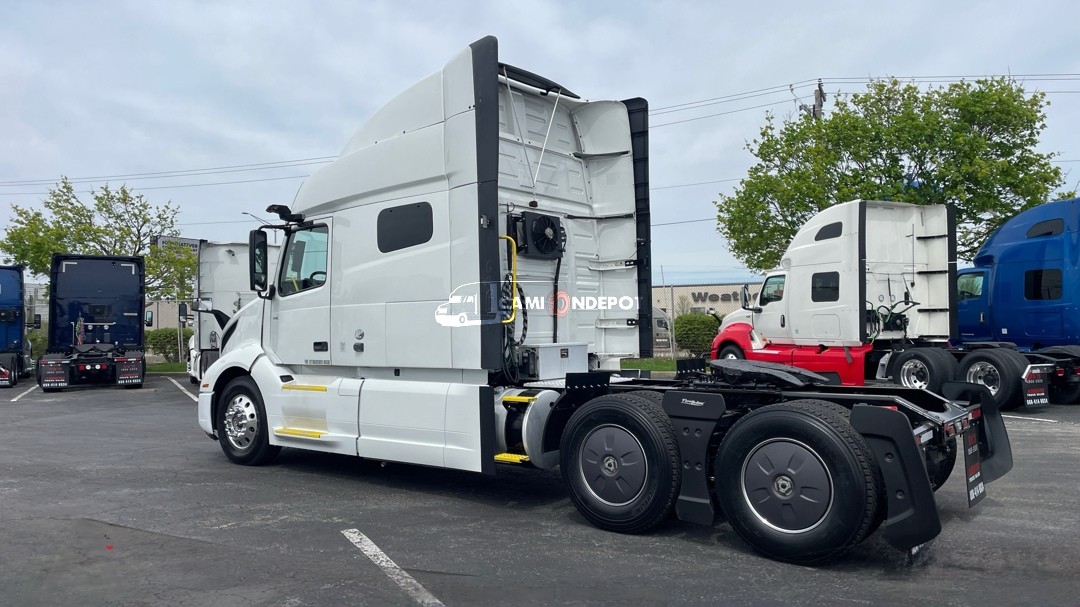 Truck Thumbnail 5