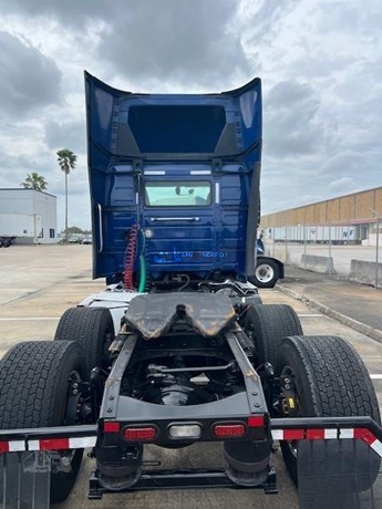 Truck Thumbnail 5