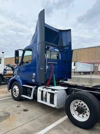 Truck Thumbnail 4