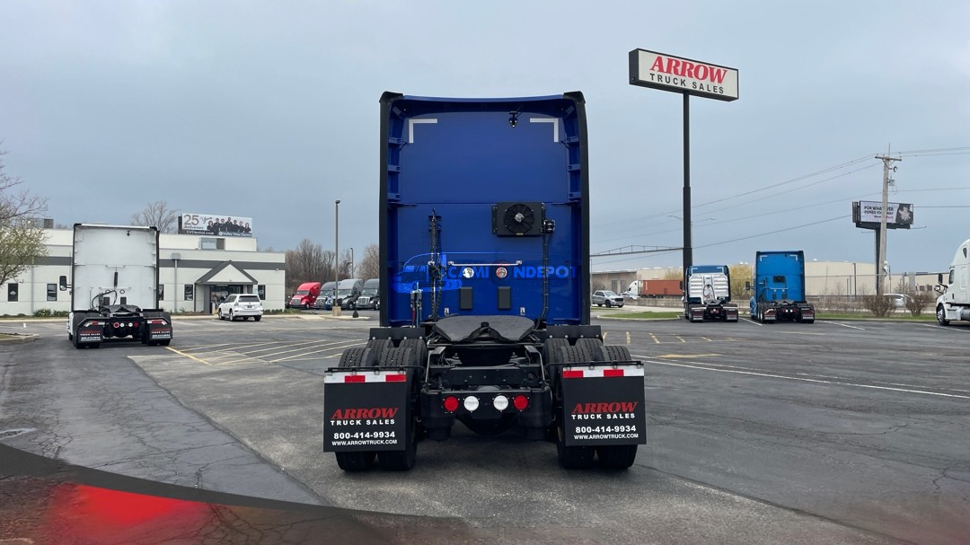 Truck Thumbnail 6