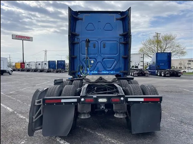 Truck Thumbnail 5