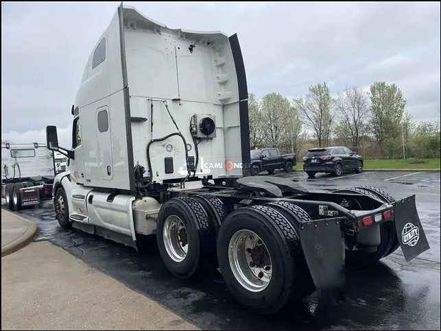 Truck Thumbnail 4