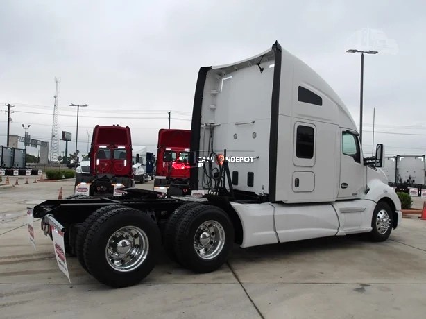 Truck Thumbnail 4
