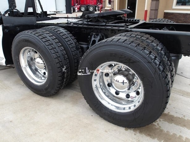 Truck Thumbnail 8