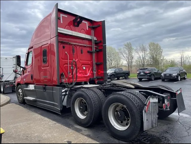 Truck Thumbnail 6