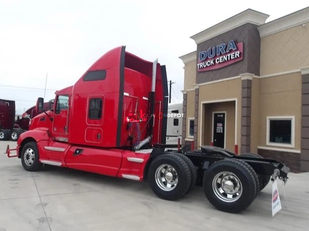 Truck Thumbnail 4