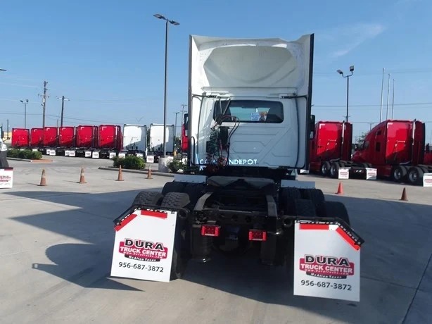 Truck Thumbnail 4