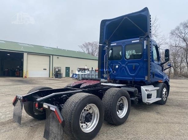 Truck Thumbnail 4