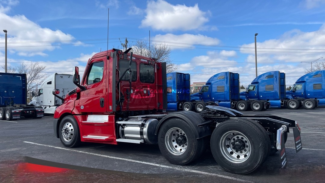 Truck Thumbnail 5