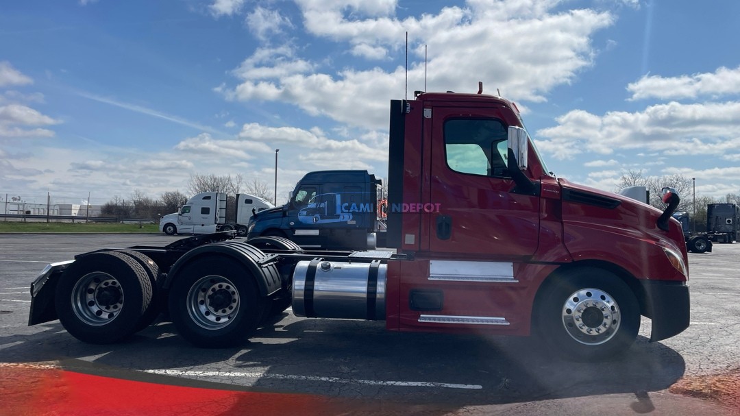 Truck Thumbnail 8