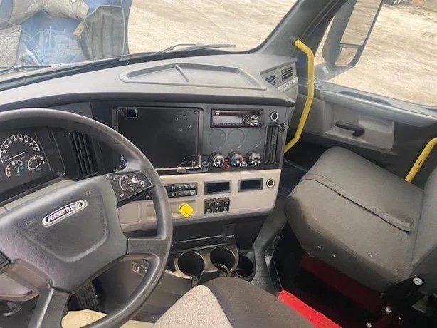 Truck Thumbnail 5