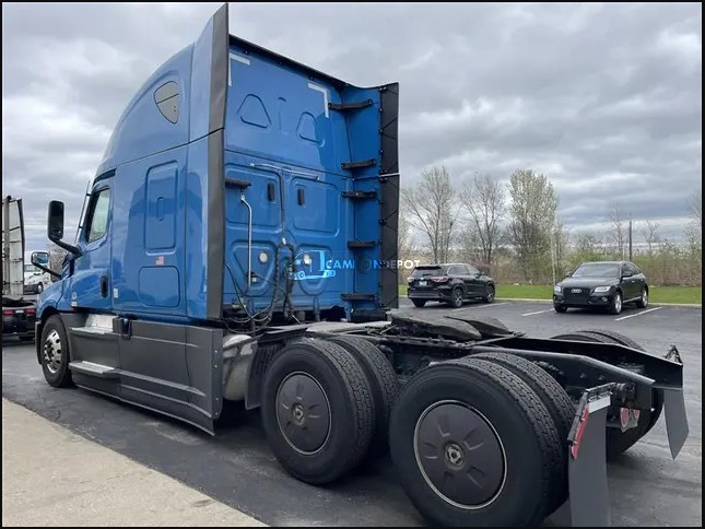 Truck Thumbnail 6