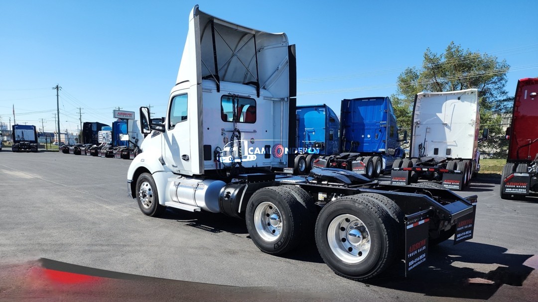 Truck Thumbnail 4