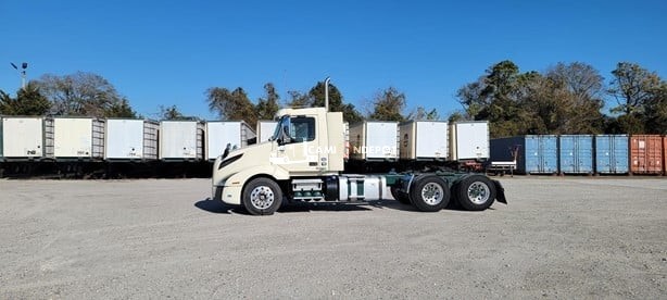 Truck Thumbnail 2