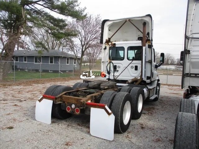 Truck Thumbnail 3