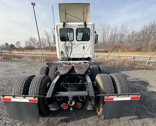 Truck Thumbnail 2