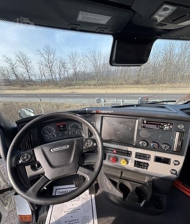 Truck Thumbnail 5