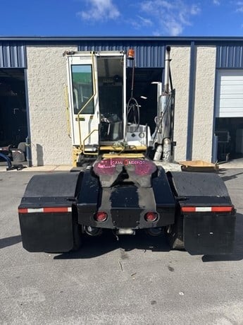 Truck Thumbnail 4